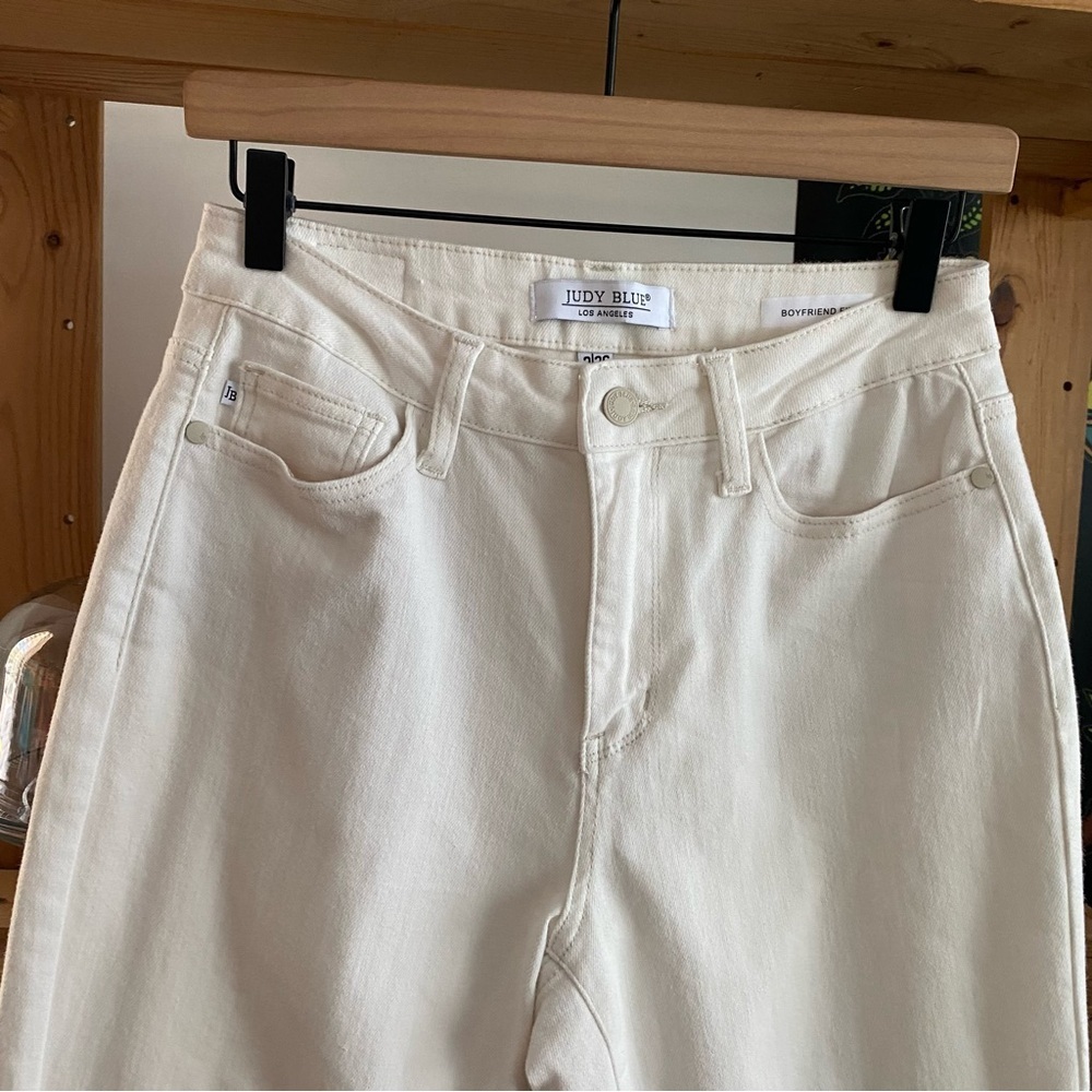 Judy Blue White Boyfriend Fit Kathleen High Rise Cuffed Jeans 26 - Picture 7 of 16